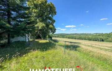 Traumhafte Aussicht – Baugrundstück mit positivem Bauvorbescheid und Schlossblick in Niederwiesa in 09577 Niederwiesa
