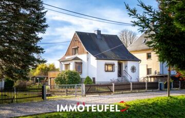 Charmantes Einfamilienhaus in Bernsdorf: Gestalten Sie Ihr Traumheim neu in 09337 Bernsdorf