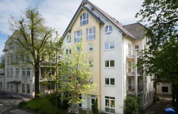 Charmante Wohnung mit Balkon und Tiefgaragenstellplatz in 09119 Chemnitz