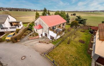 Ideal für kleine Familien: Einfamilienhaus im Bungalowstil in 09306 Erlau