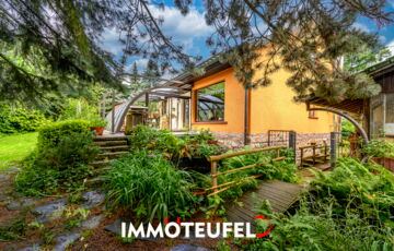 Einzigartig! Villa mit Indoor-Pool, fantastischem Garten und vielen Nutzungsmöglichkeiten in 09557 Flöha