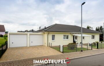 Einzigartiges Einfamilienhaus im Bungalowstil in 09221 Neukirchen