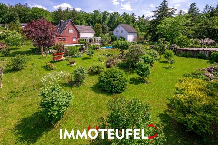 Ein Zuhause zum Großwerden – modernes Familienhaus mit traumhaftem Gartenparadies in Erdmannsdorf in 09573 Augustusburg / Erdmannsdorf