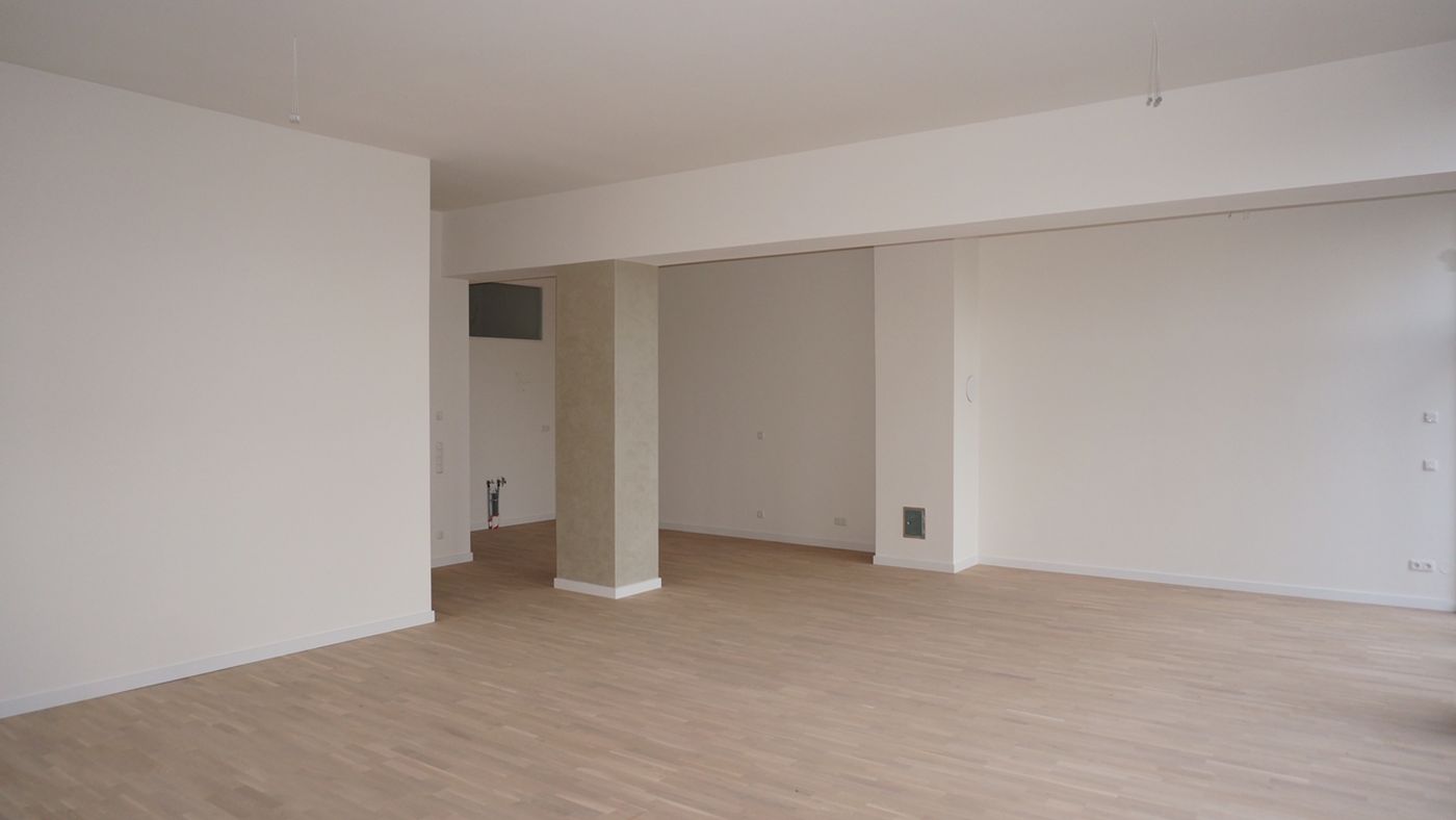 Leerer Wohnraum ohne Möbel