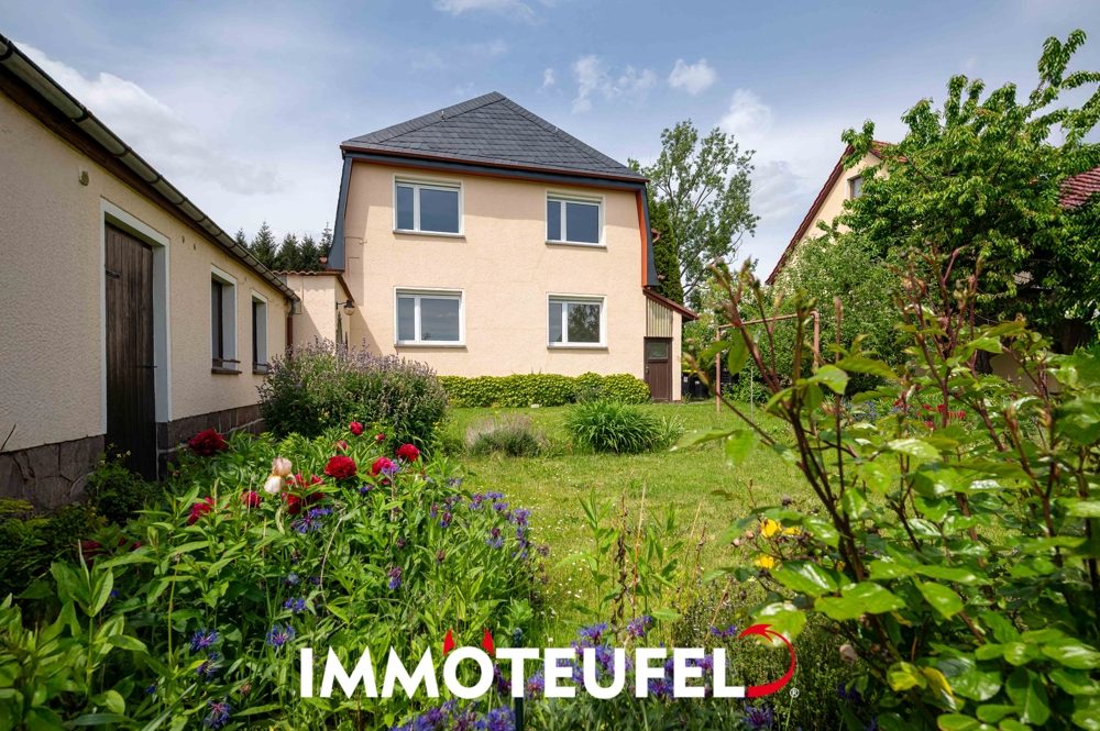 Viel Platz für die ganze Familie – Haus mit Potential, Garage & Nebengebäuden in Burgstädt – Bild 4