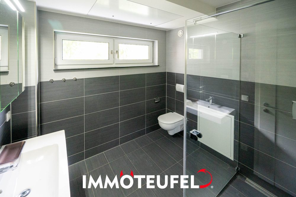 Exklusive 4-Raum-Wohnung mit Garten, Terrasse, Einbauküche & TG-Stellplatz am Kapellenberg – Bild 14