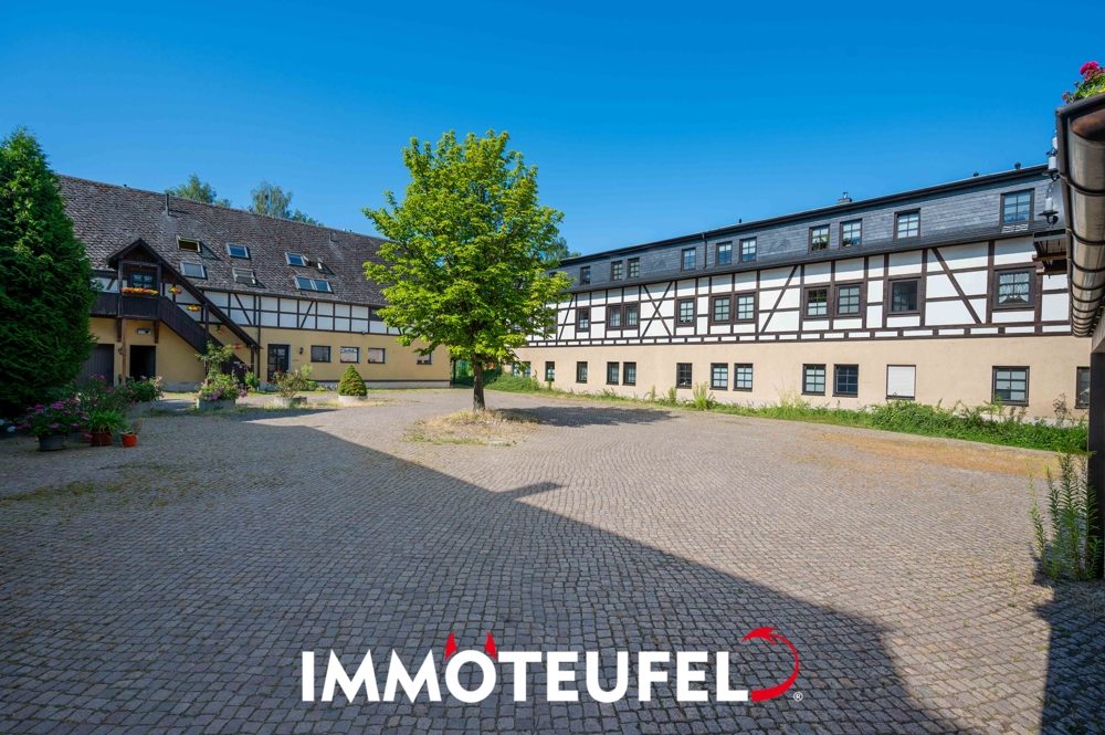 Wohntraum in Adelsberg | Einliegerwohnung, Dachterrasse, Kamin, Garage & sonniger Garten – Bild 4