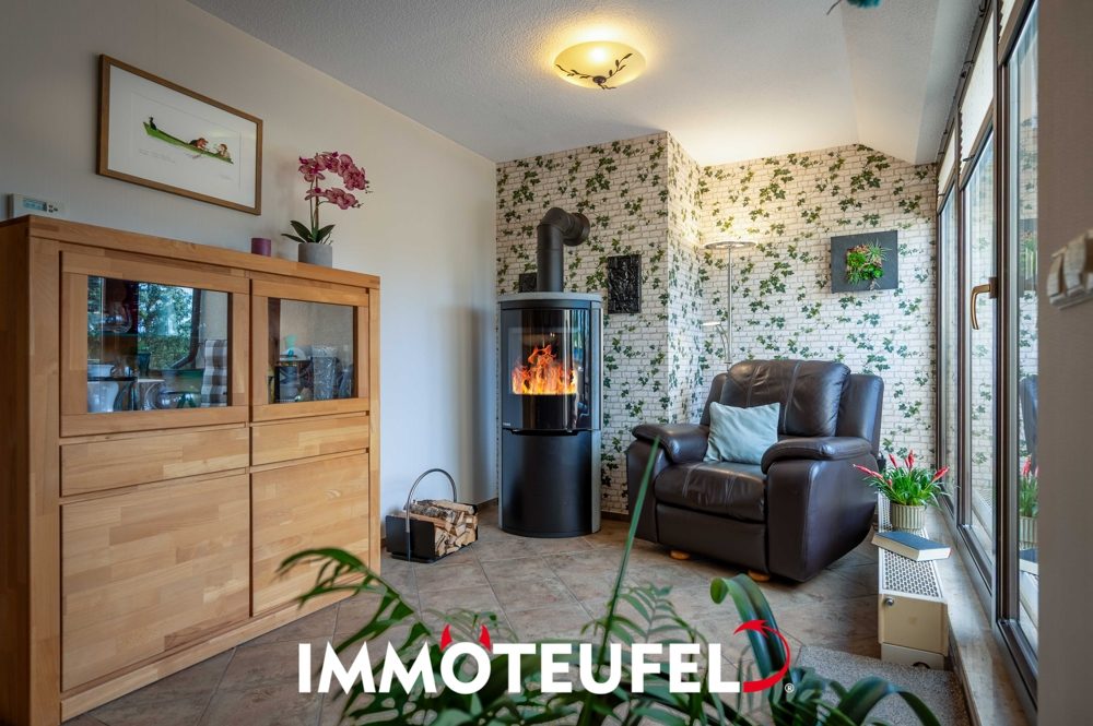 Wohntraum in Adelsberg | Einliegerwohnung, Dachterrasse, Kamin, Garage & sonniger Garten – Bild 23