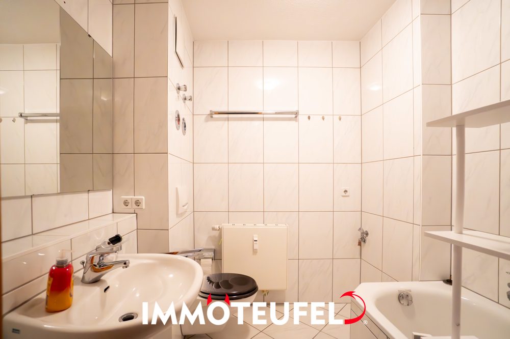 Gemütliche 2-Zimmer-Wohnung mit großen Balkon und Einbauküche – Bild 13