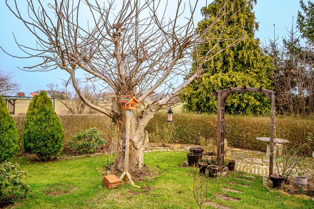 Einziehen und Wohlfühlen – liebevoll saniertes Einfamilienhaus in ruhiger Feldrandlage von Erlau – Bild 8