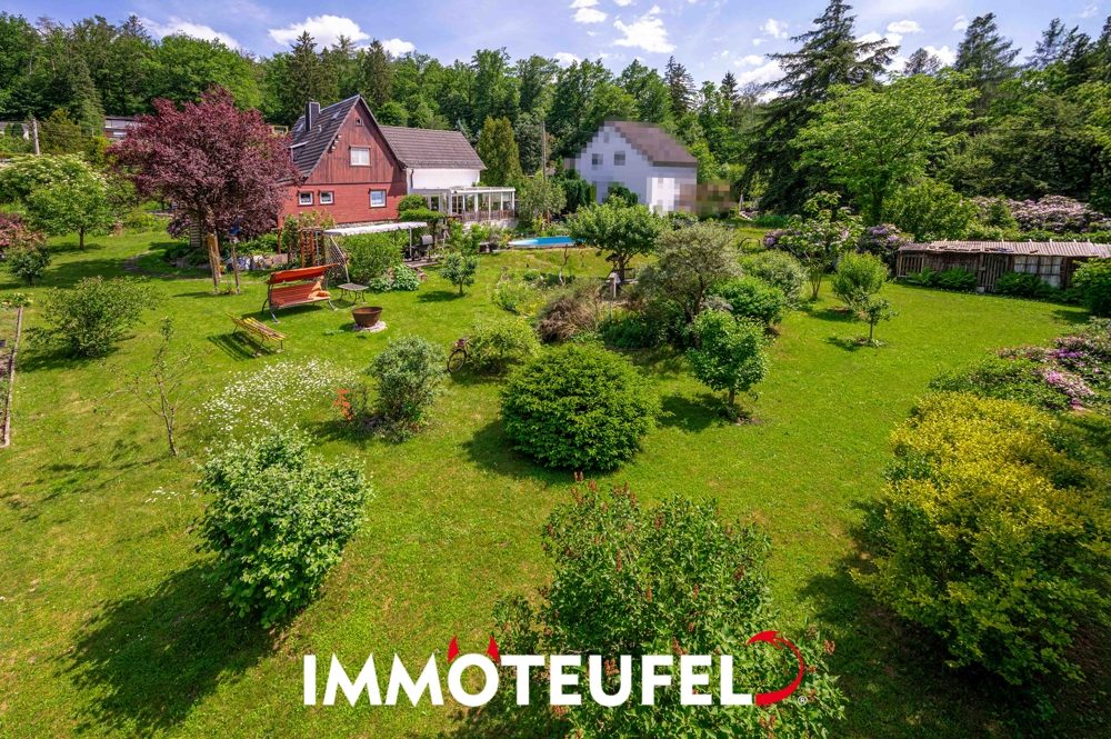 Ein Zuhause zum Großwerden – modernes Familienhaus mit traumhaftem Gartenparadies in Erdmannsdorf – Bild 1