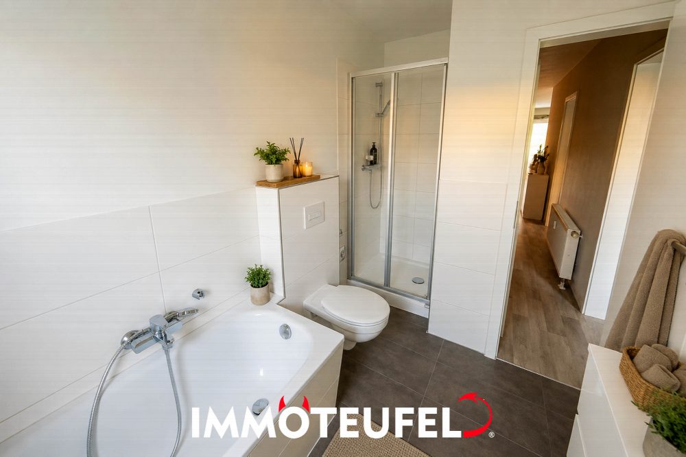 Sanierte 3-Raum-Wohnung mit großem Balkon & Garage in Chemnitz-Adelsberg | Bad mit Dusche & Wanne – Bild 9