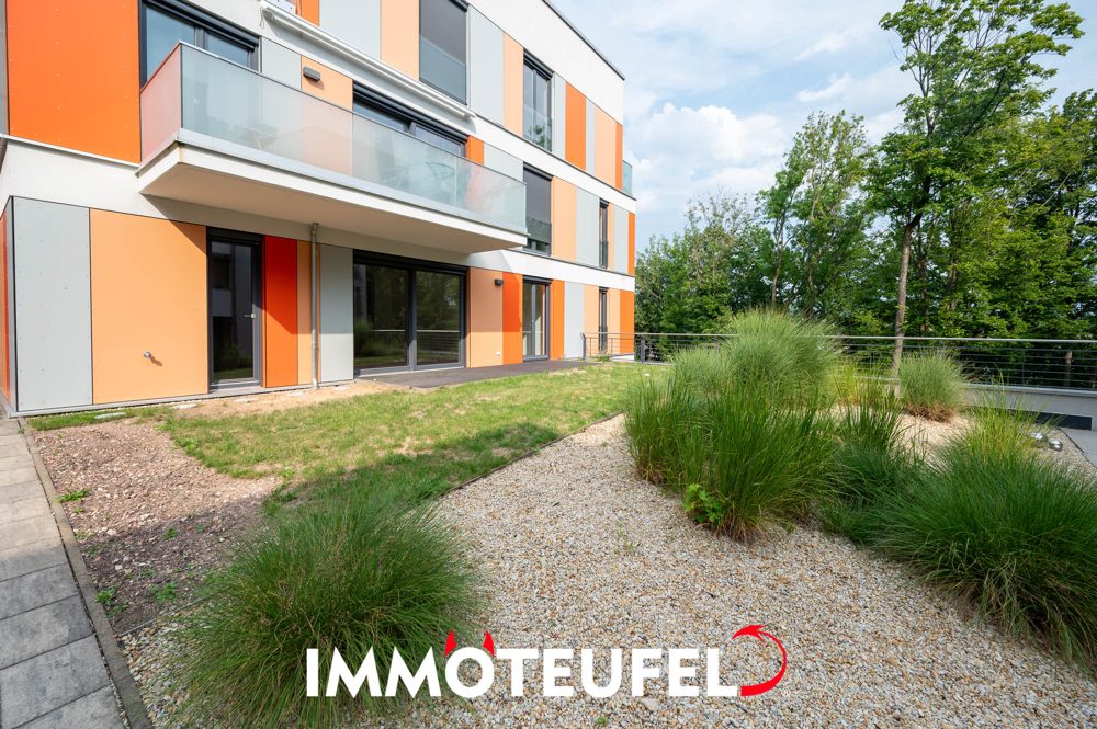 Exklusive 4-Raum-Wohnung mit Garten, Terrasse, Einbauküche & TG-Stellplatz am Kapellenberg – Bild 4