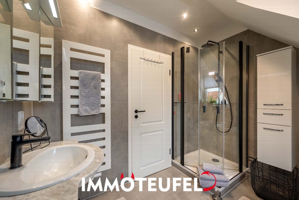 Familienglück in Zwickau – modernisiertes Reihenendhaus mit Garten, Garage und moderner Ausstattung! – Bild 14