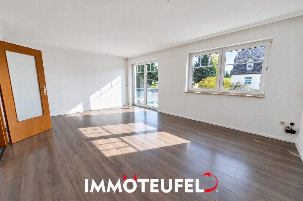 Vier Zimmer für Ihre Wohnideen – freie Eigentumswohnung mit Fußbodenheizung und Stellplatz in Gornau – Bild 9